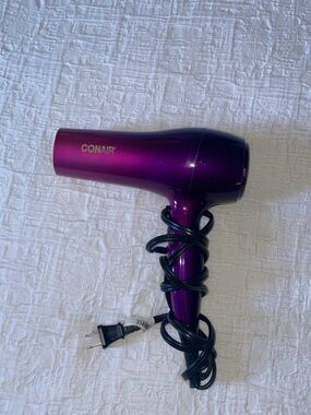 CONAIR Hair dryer
